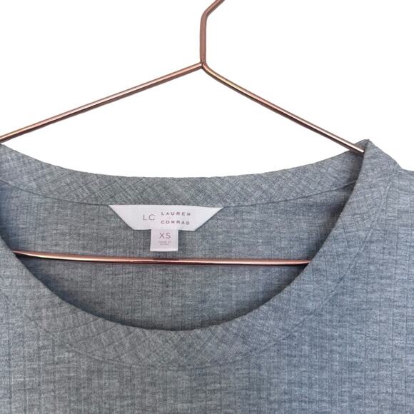 Lauren Conrad gray ribbed puff sleeved top size XS - Picture 4 of 5